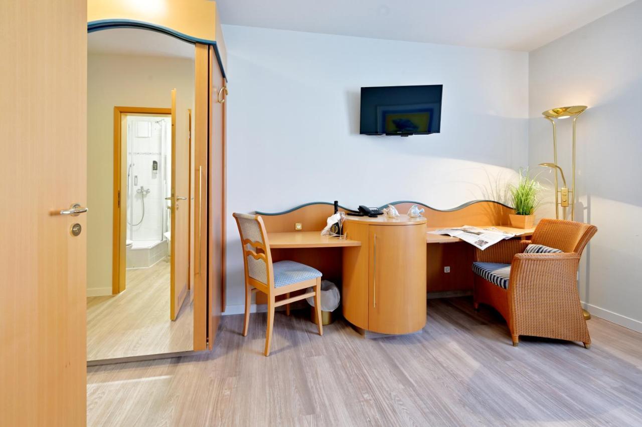 Hotel- & Ferienanlage Kapitaens-Haeuser Breege Εξωτερικό φωτογραφία