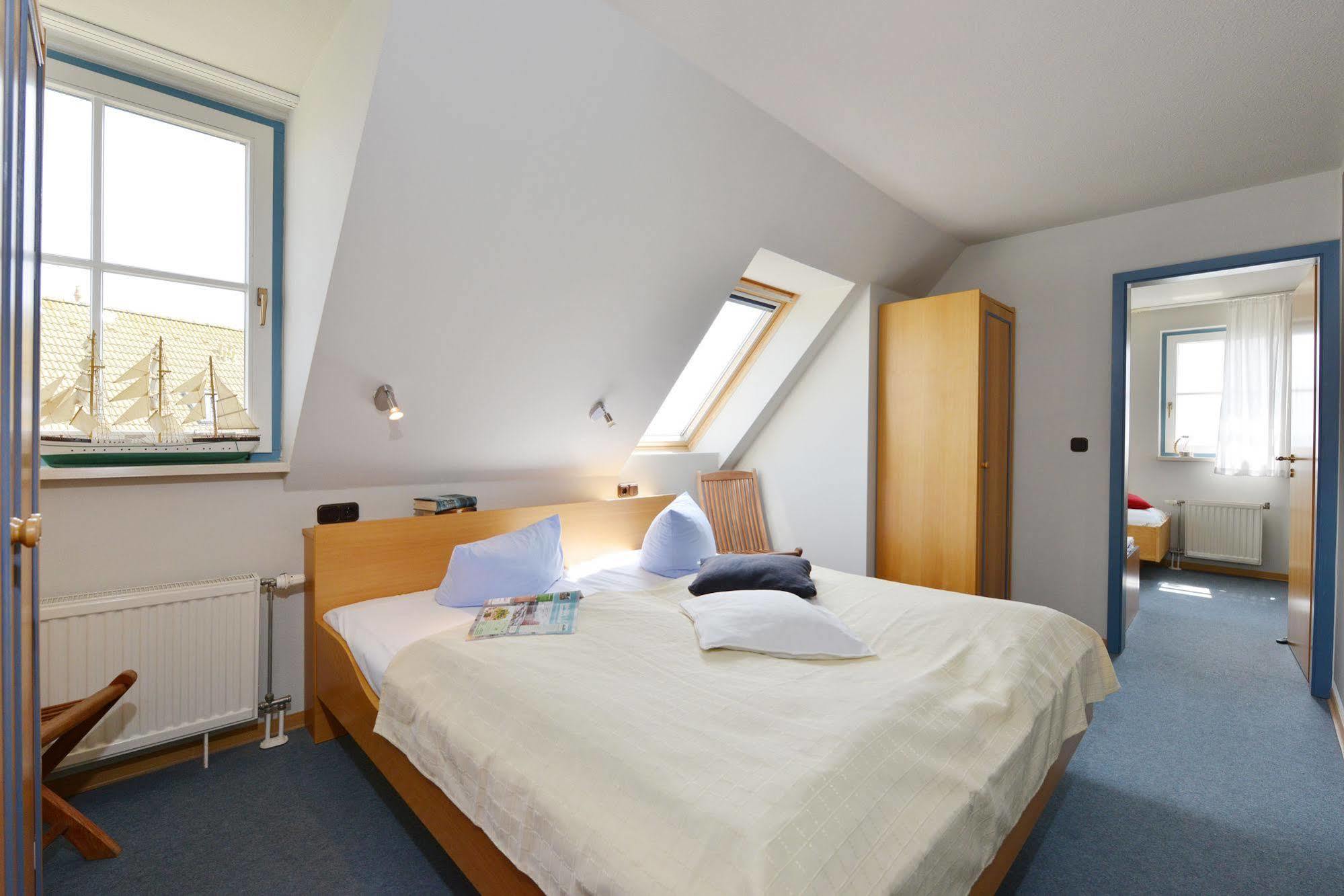 Hotel- & Ferienanlage Kapitaens-Haeuser Breege Εξωτερικό φωτογραφία